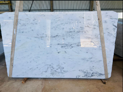 Mármore Branco Rajado Cinza